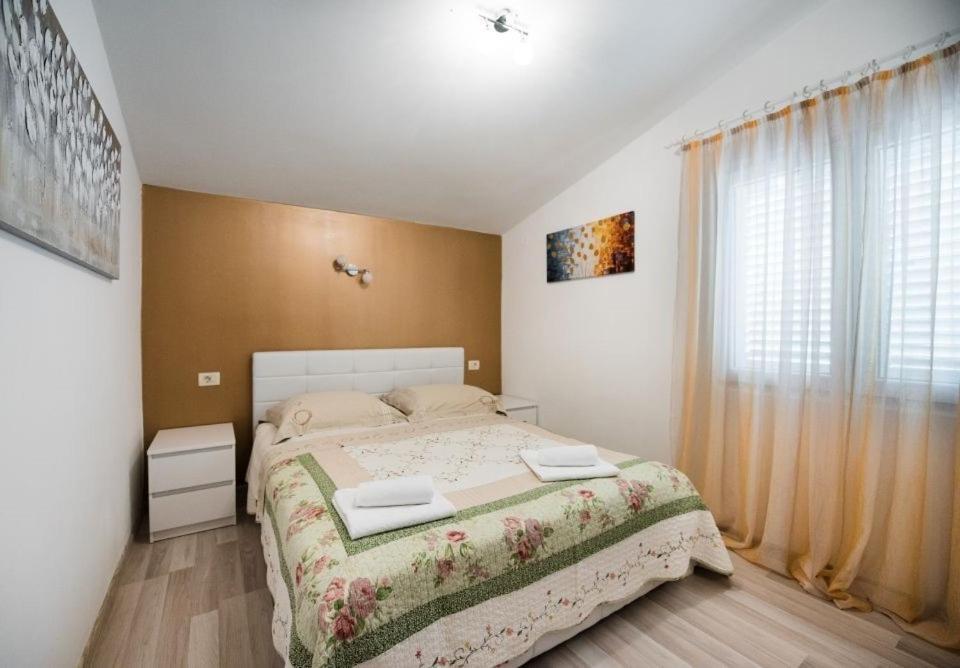 Apartments Care Donji Okrug  Eksteriør billede